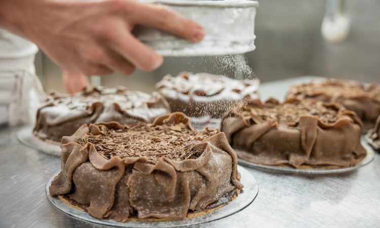 Foto Oberösterreich Tourismus/Bad Ischl/Katrin Kerschbaumer: Kaisertorte in der Konditorei Zauner in Bad Ischl.
