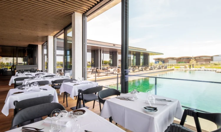 Seerestaurant-(1)_376939_1_d20cd030872cb680692bd66a18c0a7ba